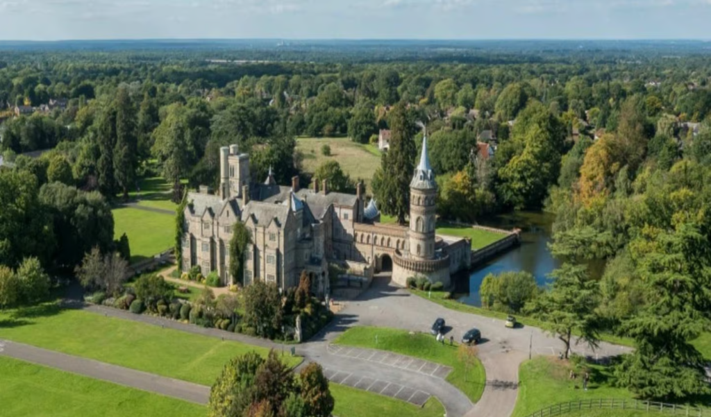Photo of Horsley Estate in Surrey